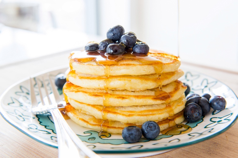 How to Make Pancakes For Beginner - Best Pancake Recipe